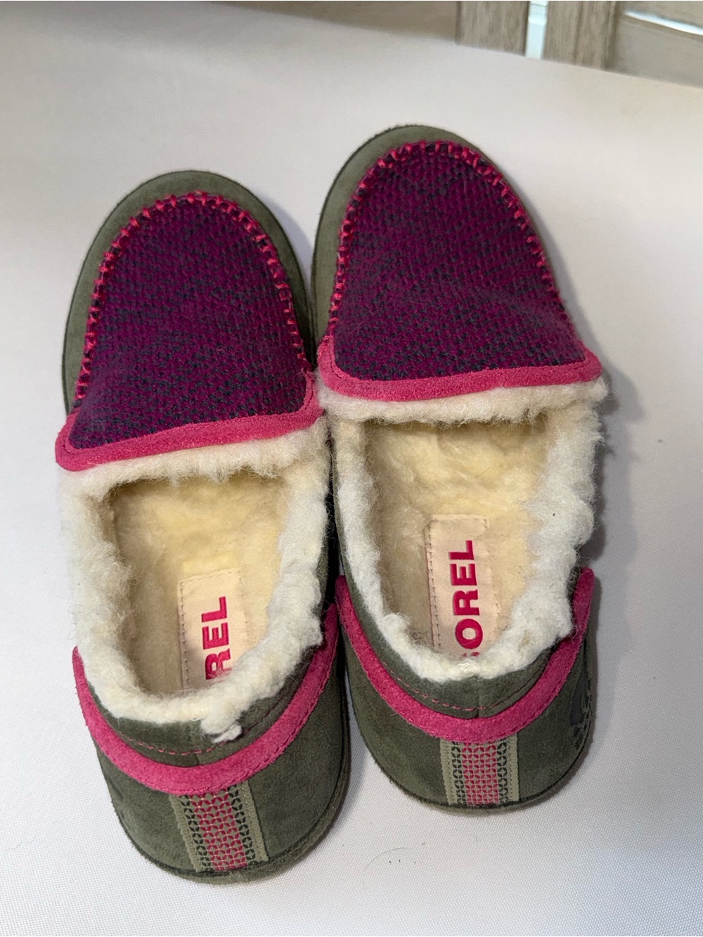 Sorel Tremblant II Suede Moccasin Slippers Stone Green Cactus Pink Sz 8 NIB - Picture 2 of 4